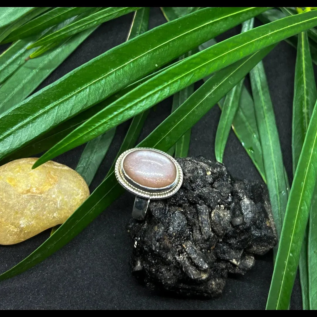 Peach Moonstone Oval Silver Ring,925 Sterling Silver, Solid silver ring, Gift for Her, Occasion gifts, gifts and presents. Silver Ring.